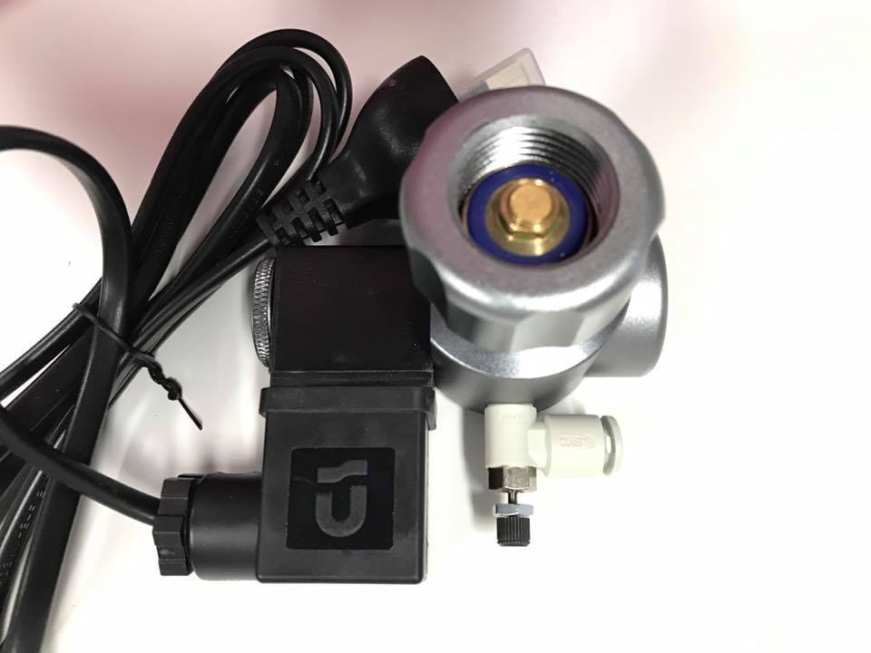 Intense Circular Co2 regulator solenoid