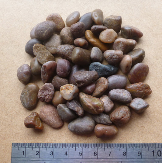 Natural Colour Brown Pebble 20mm 10kg bag